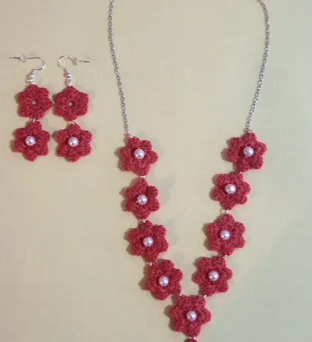 Parure all'uncinetto